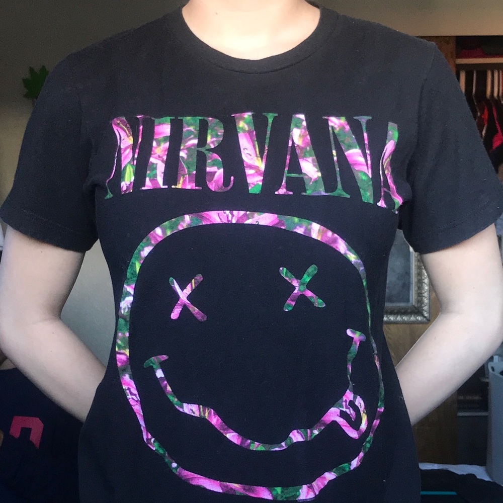 Nirvana tee